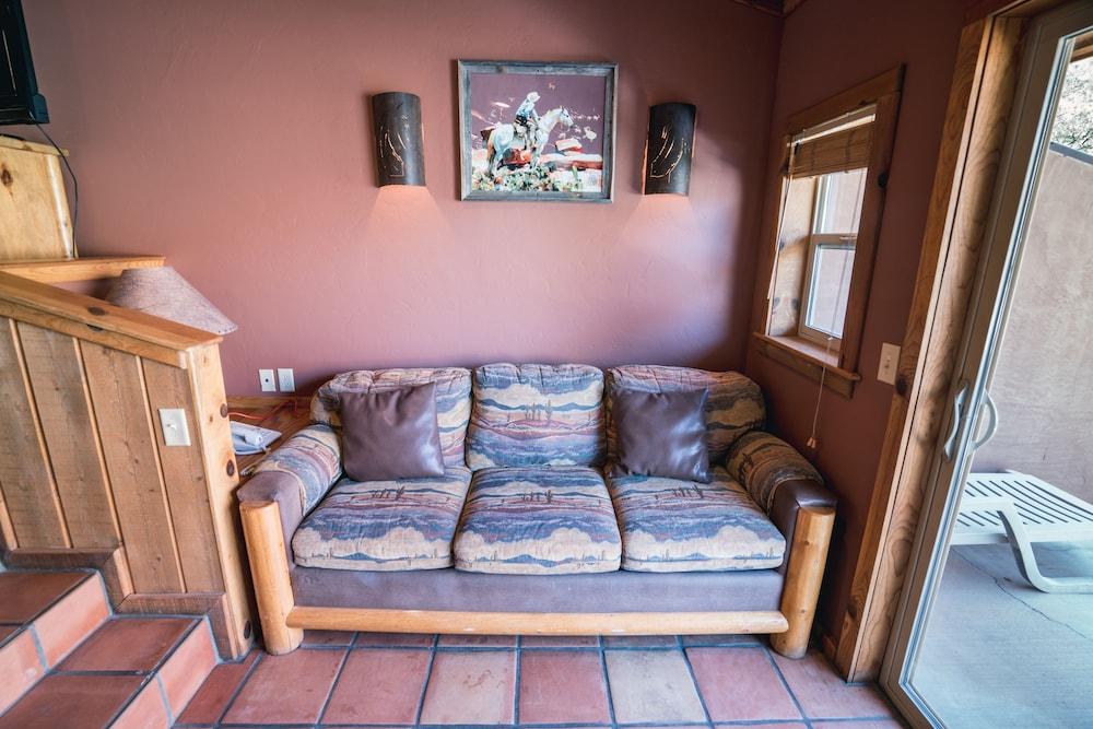 Red Cliffs Lodge Moab Exterior photo