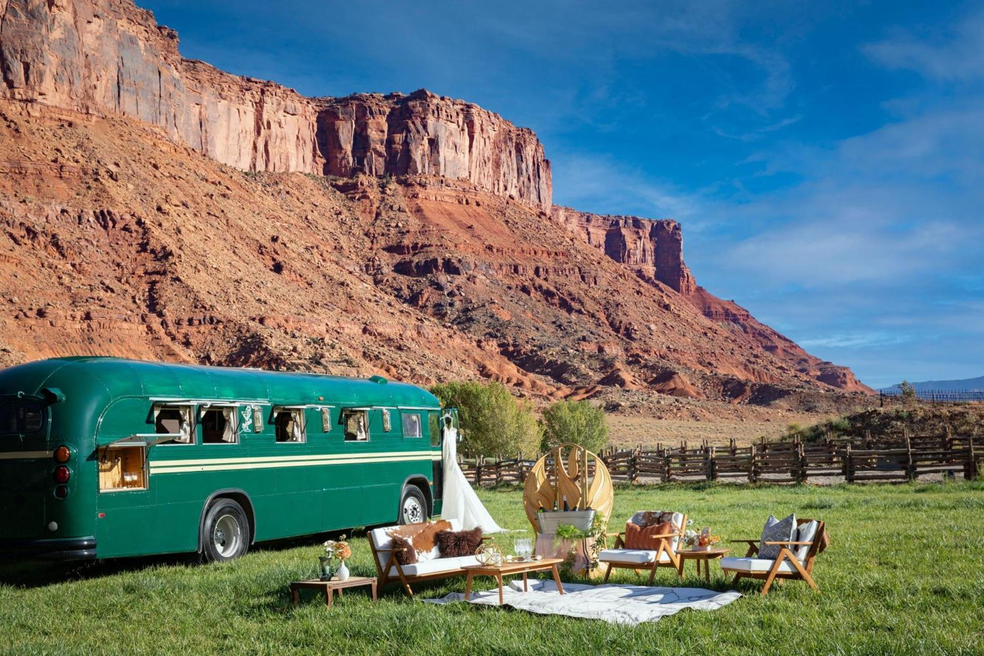 Red Cliffs Lodge Moab Exterior photo