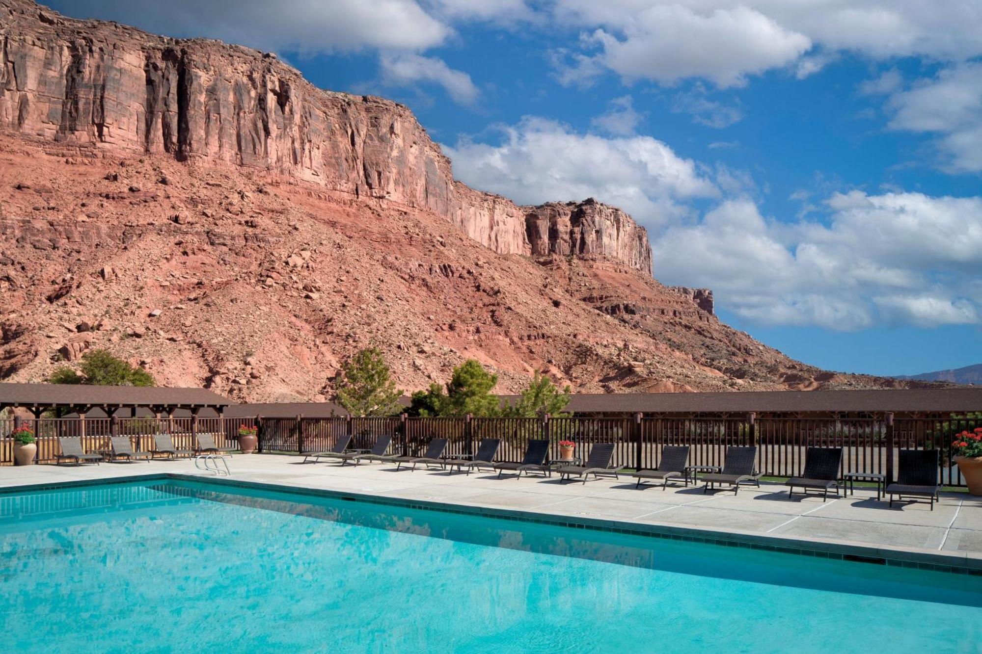 Red Cliffs Lodge Moab Exterior photo